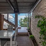 Oceanview Studio In Bantry Bay