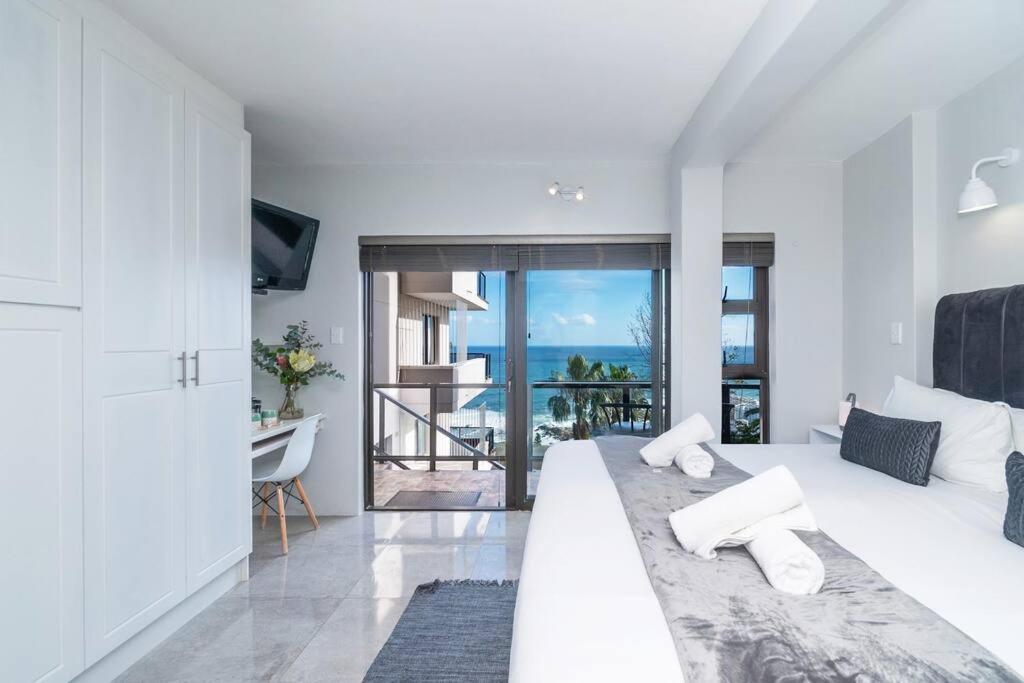 Oceanview In Bantry Bay Apartment